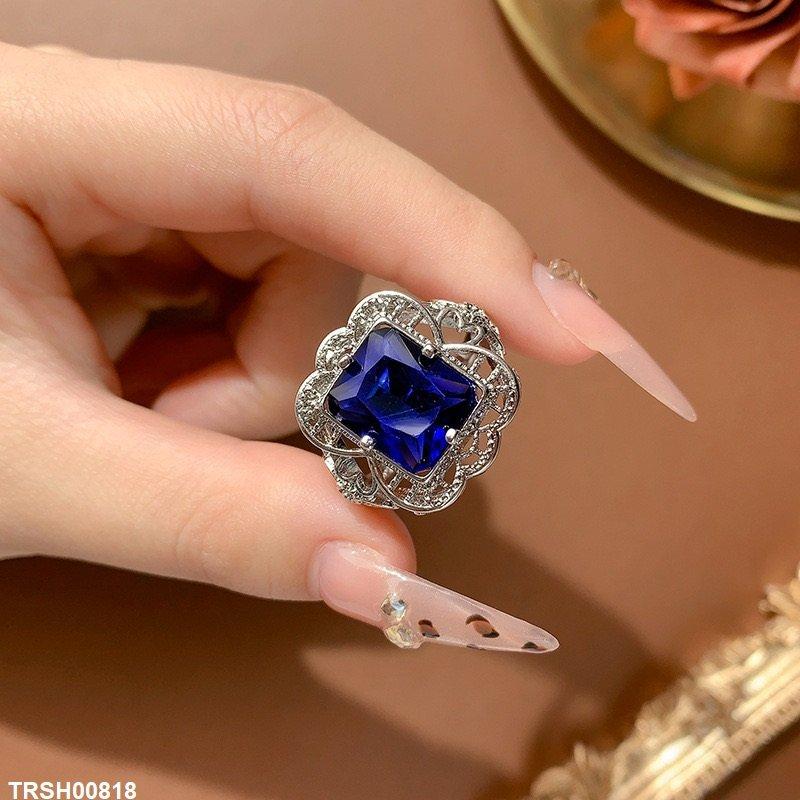 Round Blue Filigree Cocktail Ring