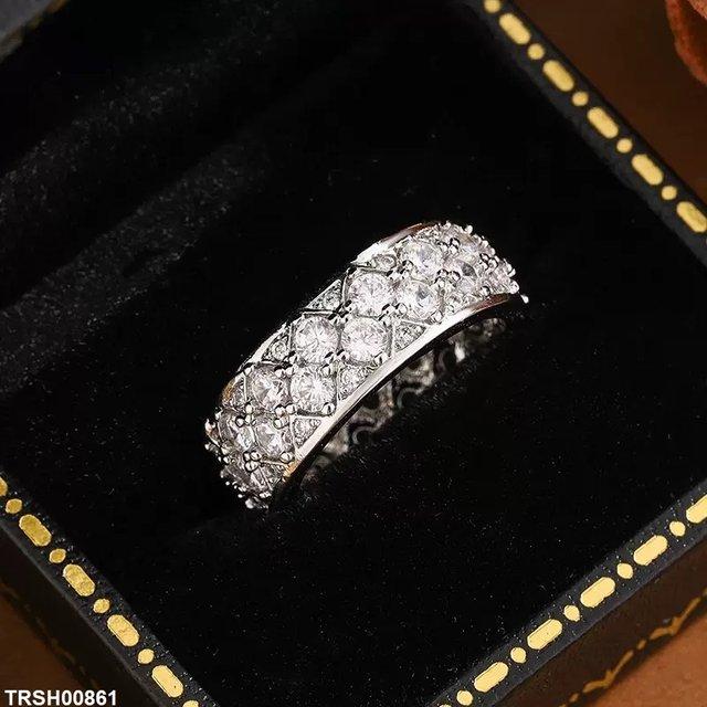 Round Stone Zircon Ring