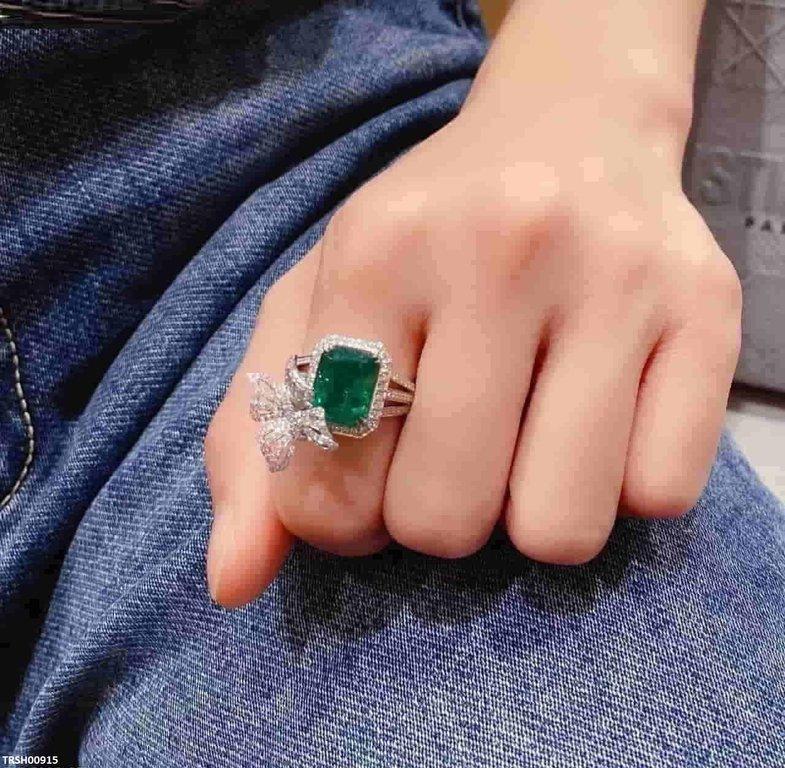 Greenish Square Step Butterfly Ring