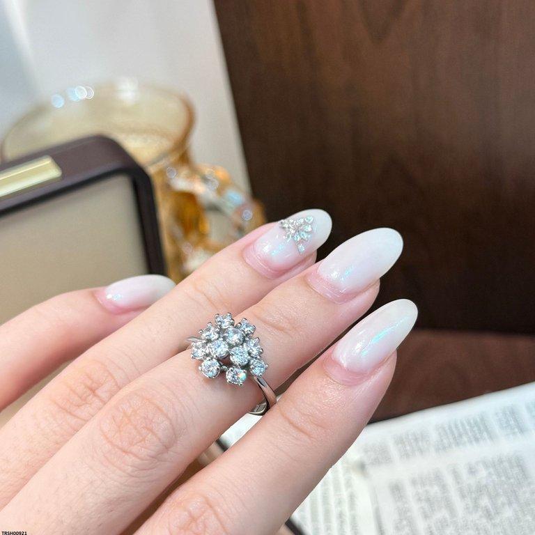 Flower Ring Adjustable