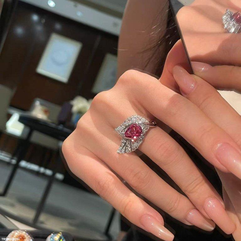 Tear Leaf Ring Adjustable