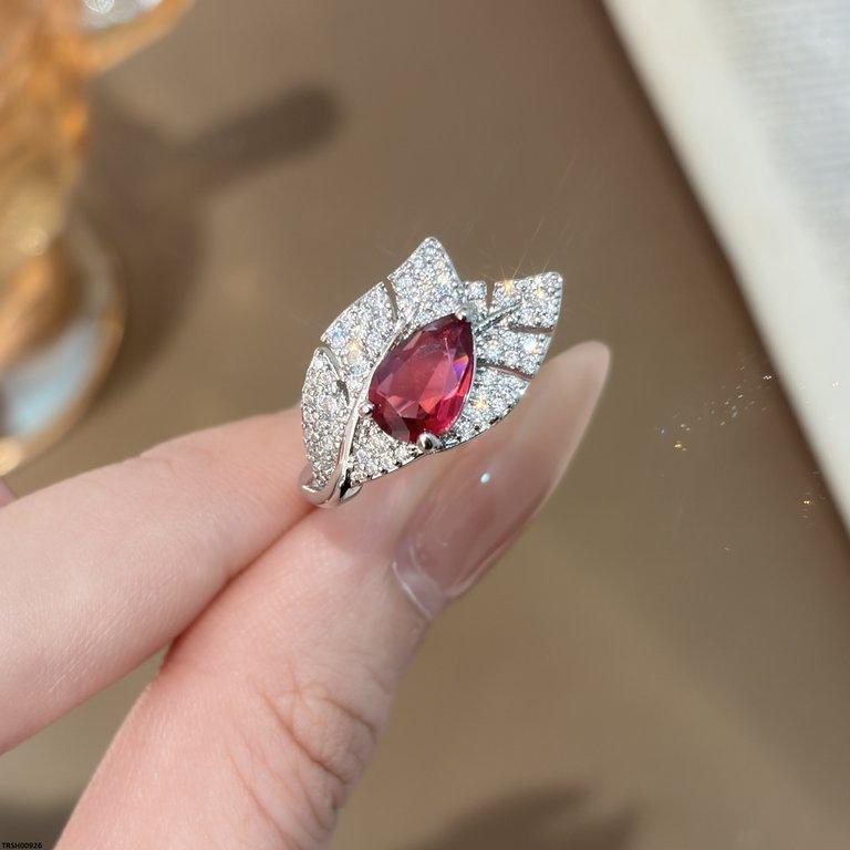Tear Leaf Ring Adjustable