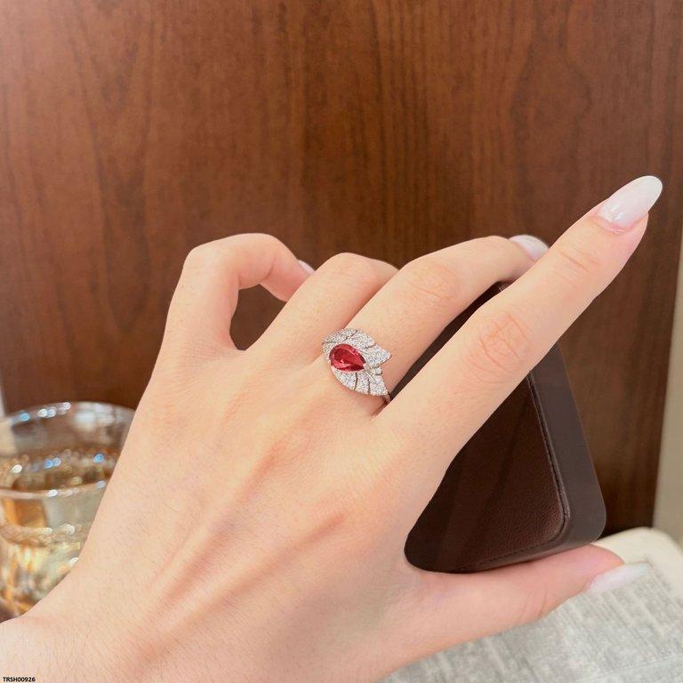 Tear Leaf Ring Adjustable