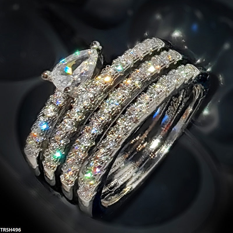 Stylish Round Layered Tear Ring