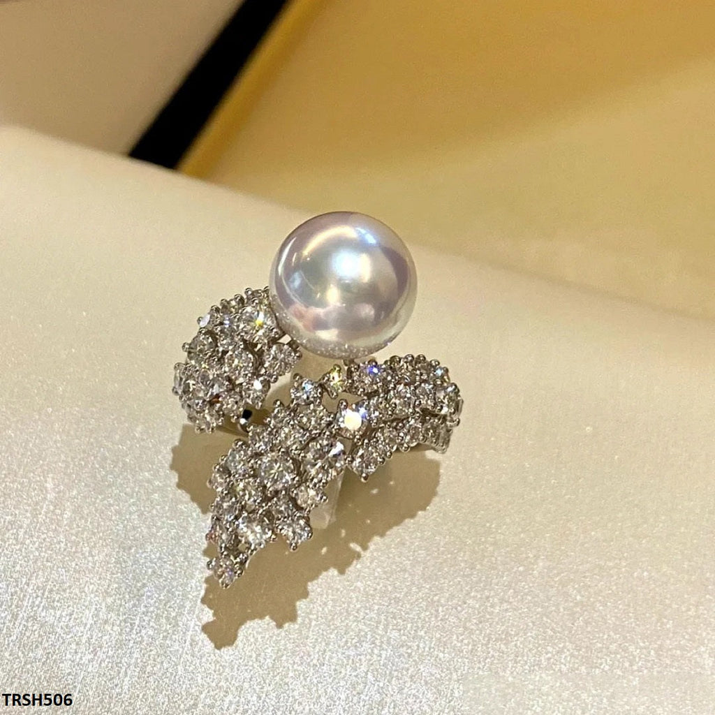 Silver/Pearl Adjustable Ring