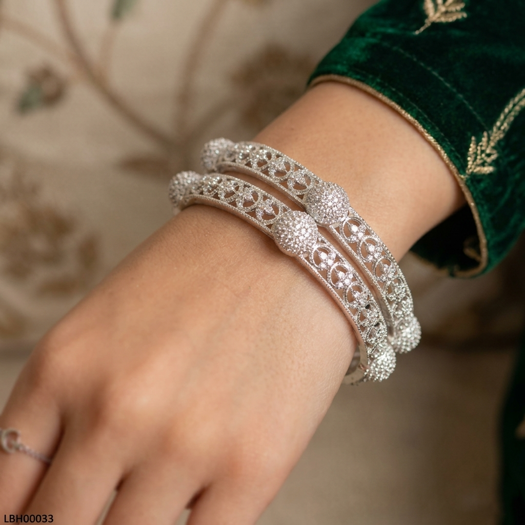Round Flower Bangles Set