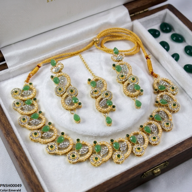 Tear/Round Necklace Set