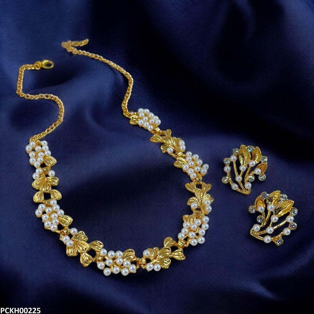 Pearl Leaf Choker Set