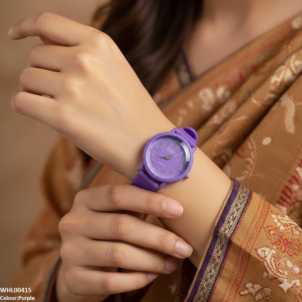 Star Dial Rubber Strap Women's Watch