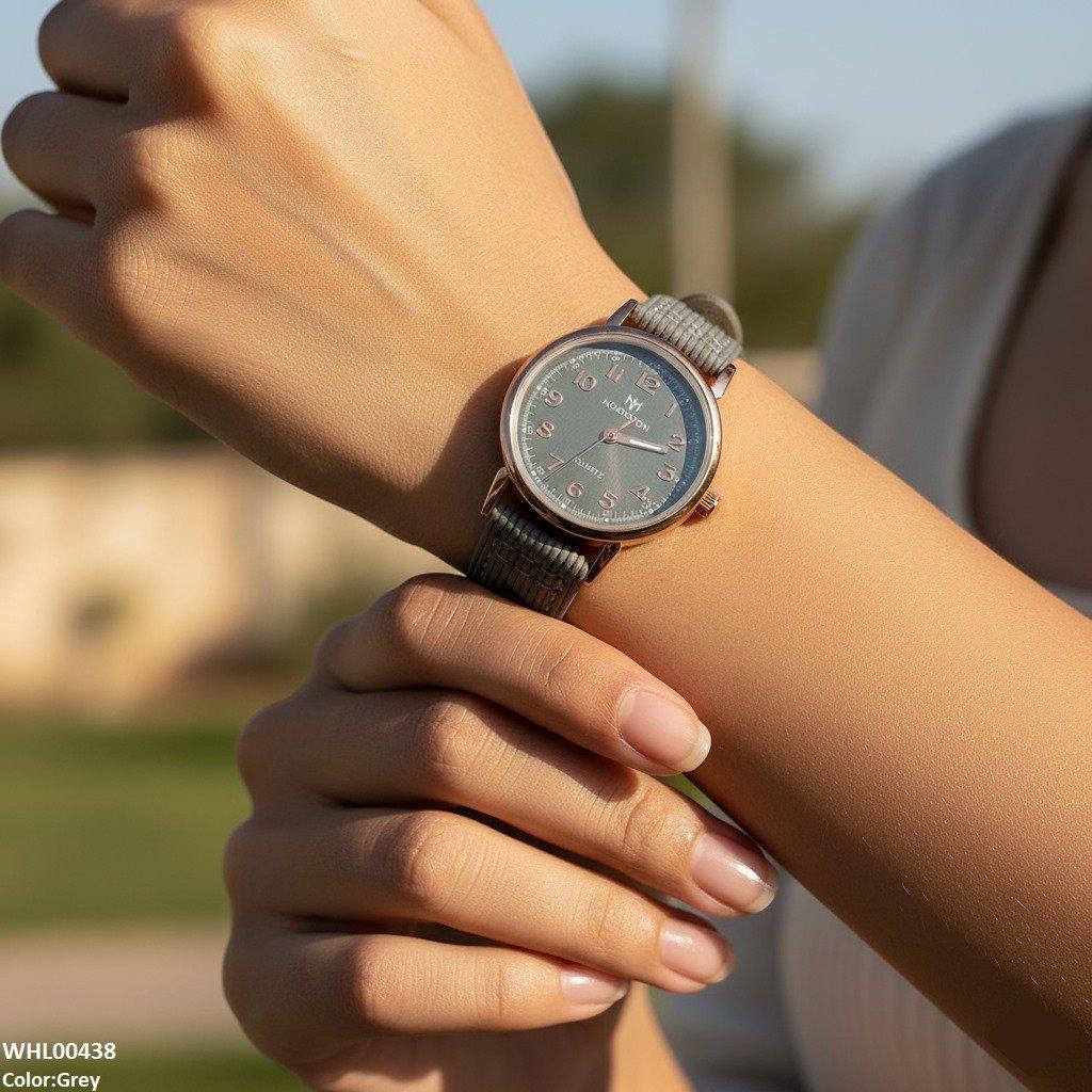 Round Leather Strap Women's Watch