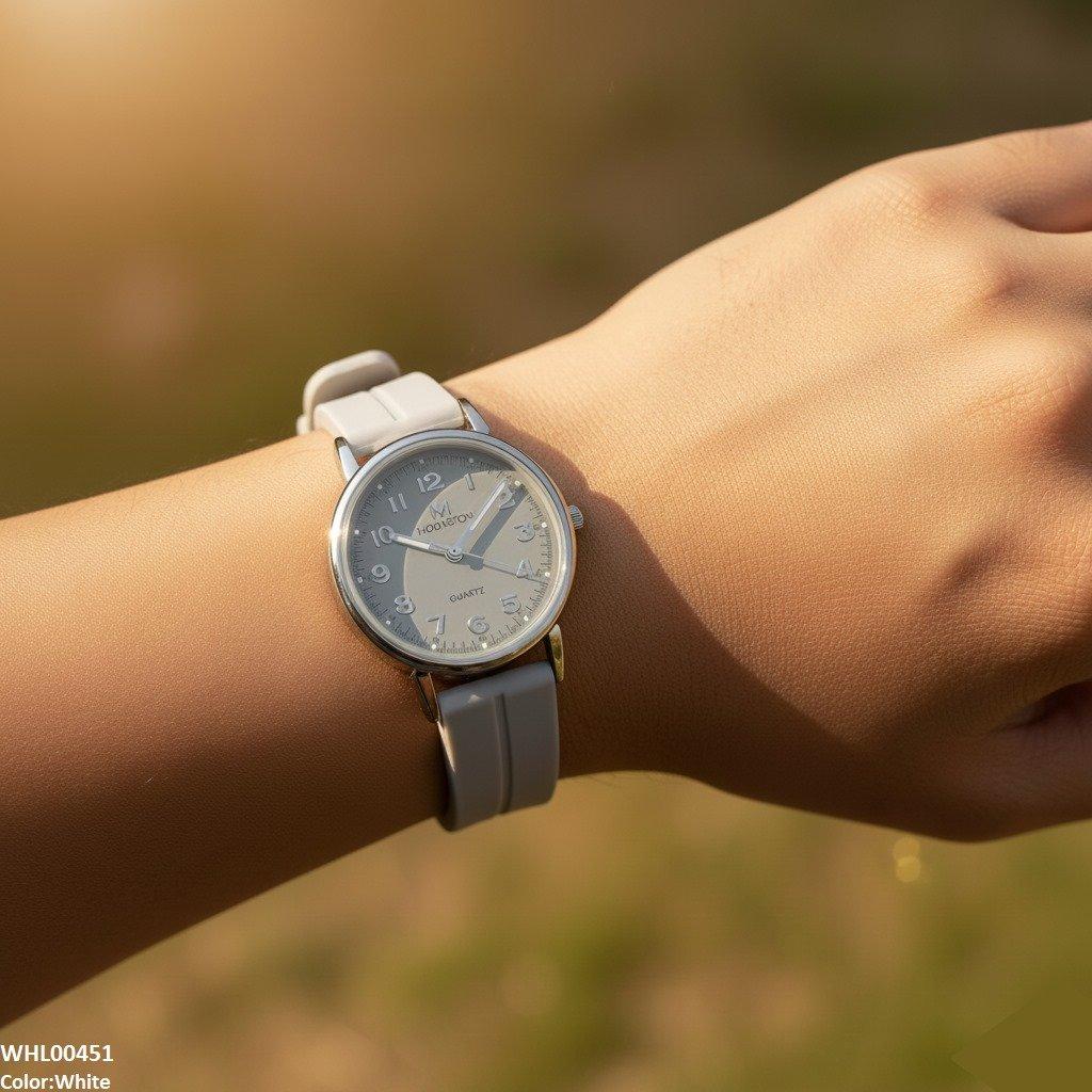 Number's Dial Magnetic Rubber Strap Women's Watch