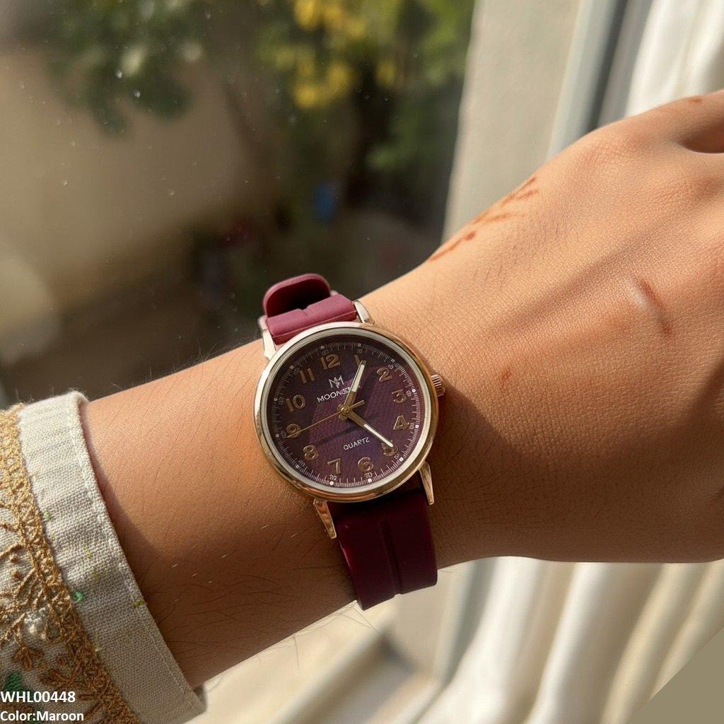 Golden Nubmer's Dial Magnetic Rubber Strap Women's Watch