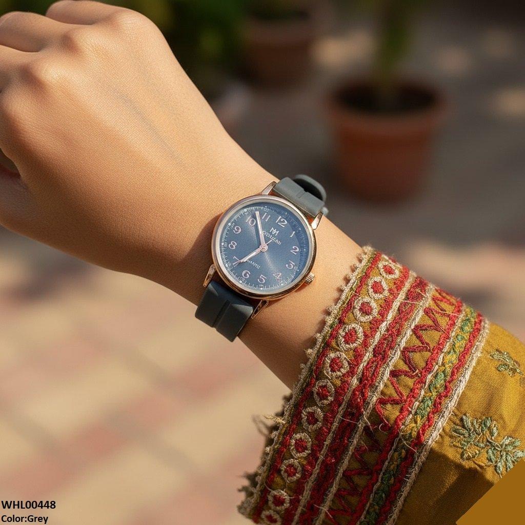 Golden Nubmer's Dial Magnetic Rubber Strap Women's Watch