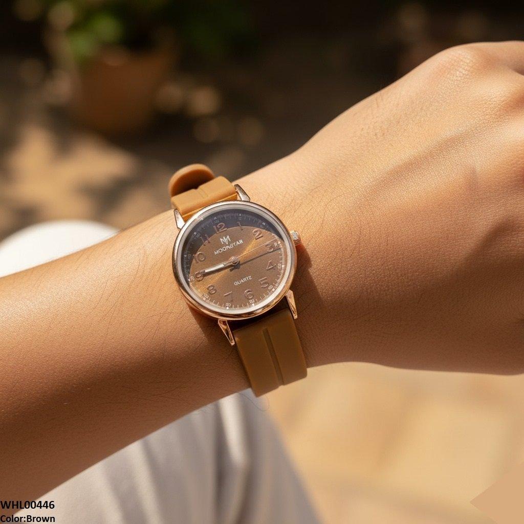 Round Magnetic Rubber Strap Women's Watch