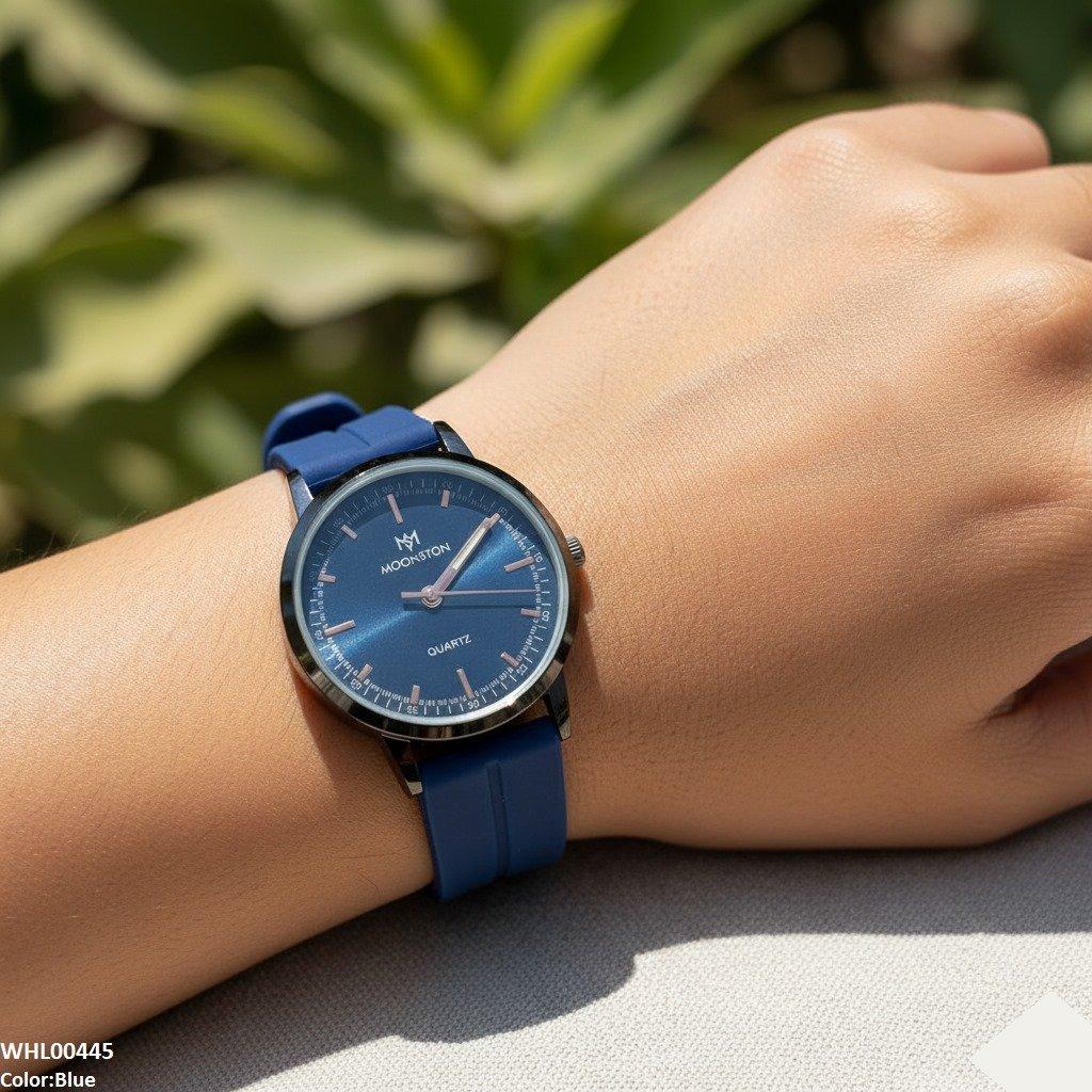 Round Black Bezel Magnetic Rubber Strap Women's Watch