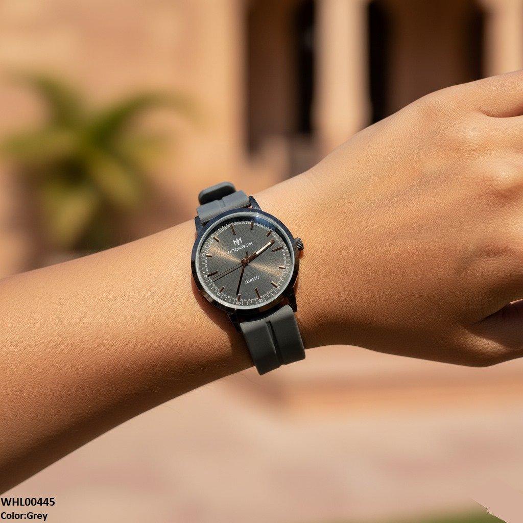 Round Black Bezel Magnetic Rubber Strap Women's Watch