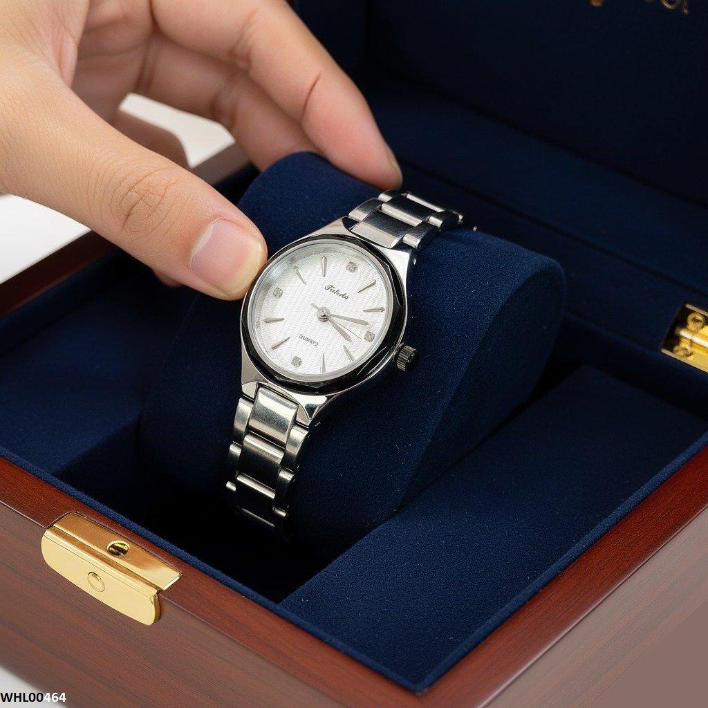 Round Dial Women's Watch