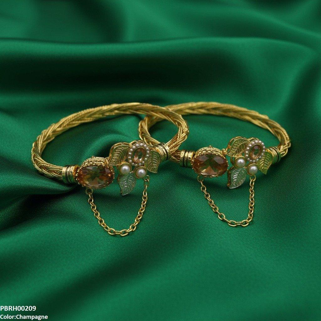 Oval Leaf Bangle Set