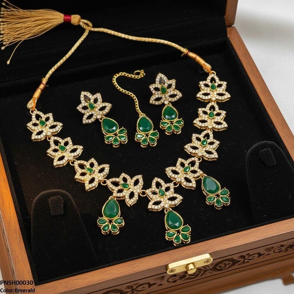 Flower Tear Drop Necklace Set