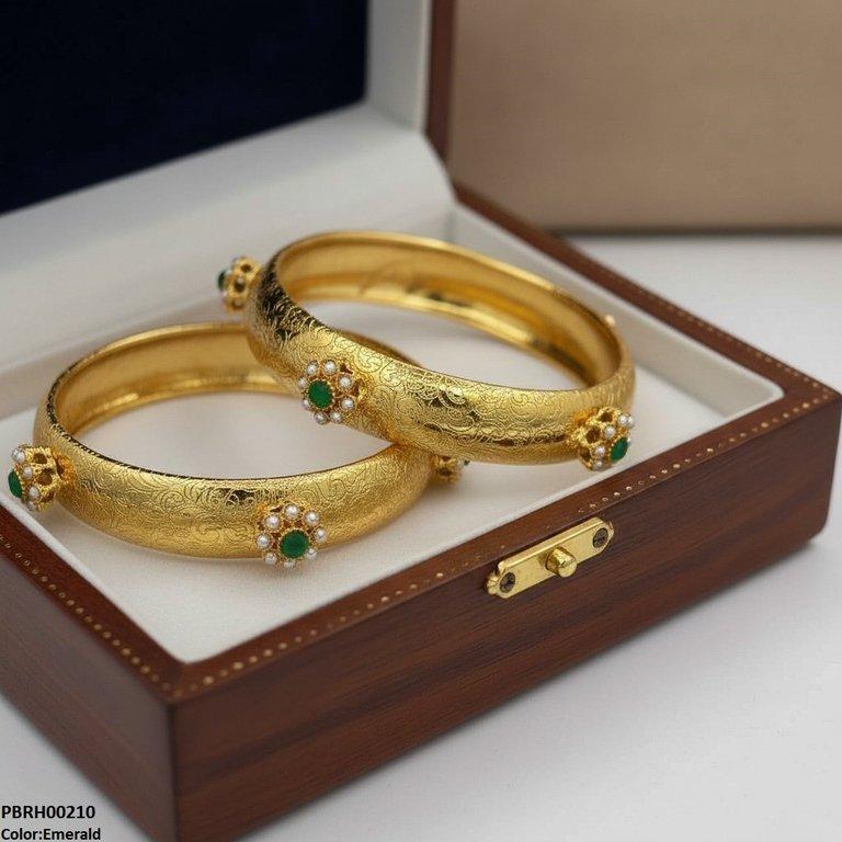 Round Flower Bangle Set