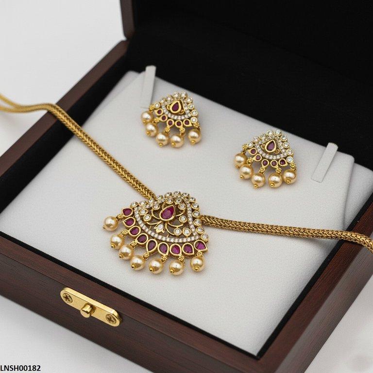 Tear Round Pearl Drop Necklace Set