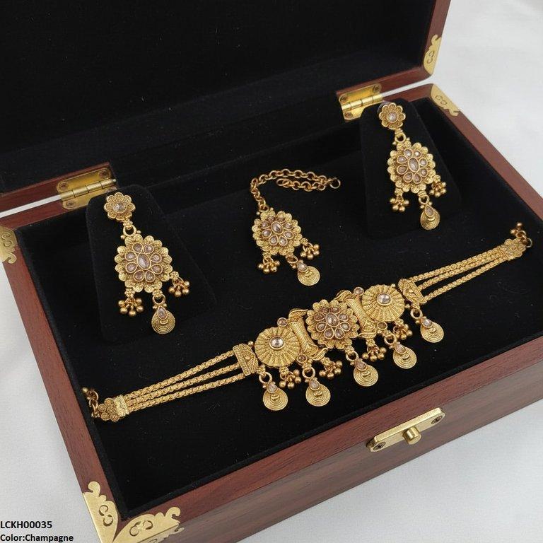 Flower Tear Drop Choker Set