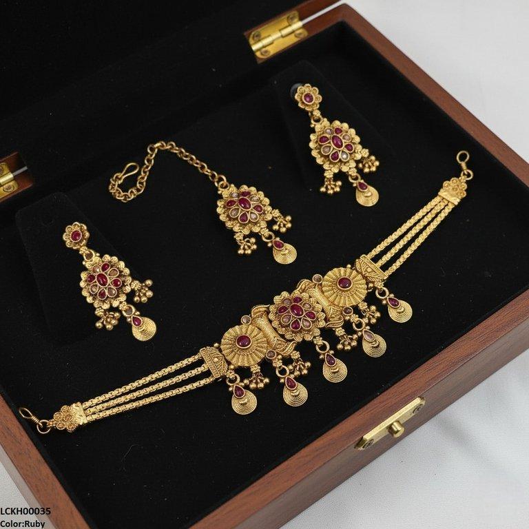 Flower Tear Drop Choker Set