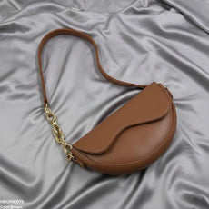 Aurelia Saddle Armpit Bag Brown