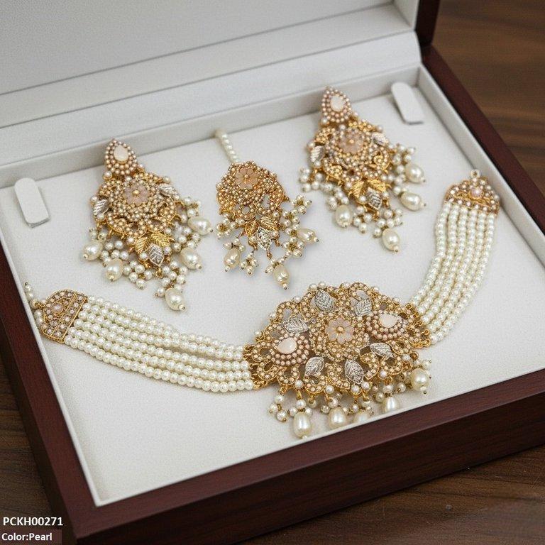 Tear Flower Pearl Choker Set