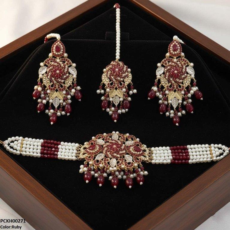 Tear Flower Pearl Choker Set
