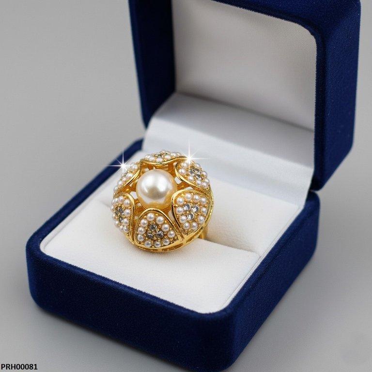 Pearl Flower Ring Adjustable