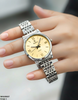 Round Dial Women's Watch