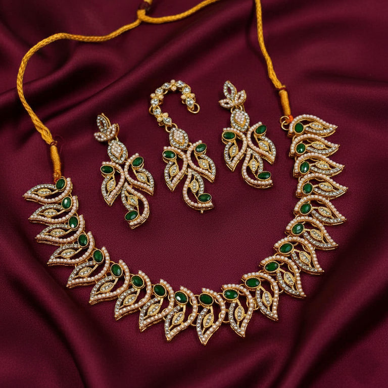 Oval Leaf Necklace Set