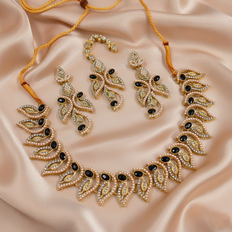 Oval Leaf Necklace Set