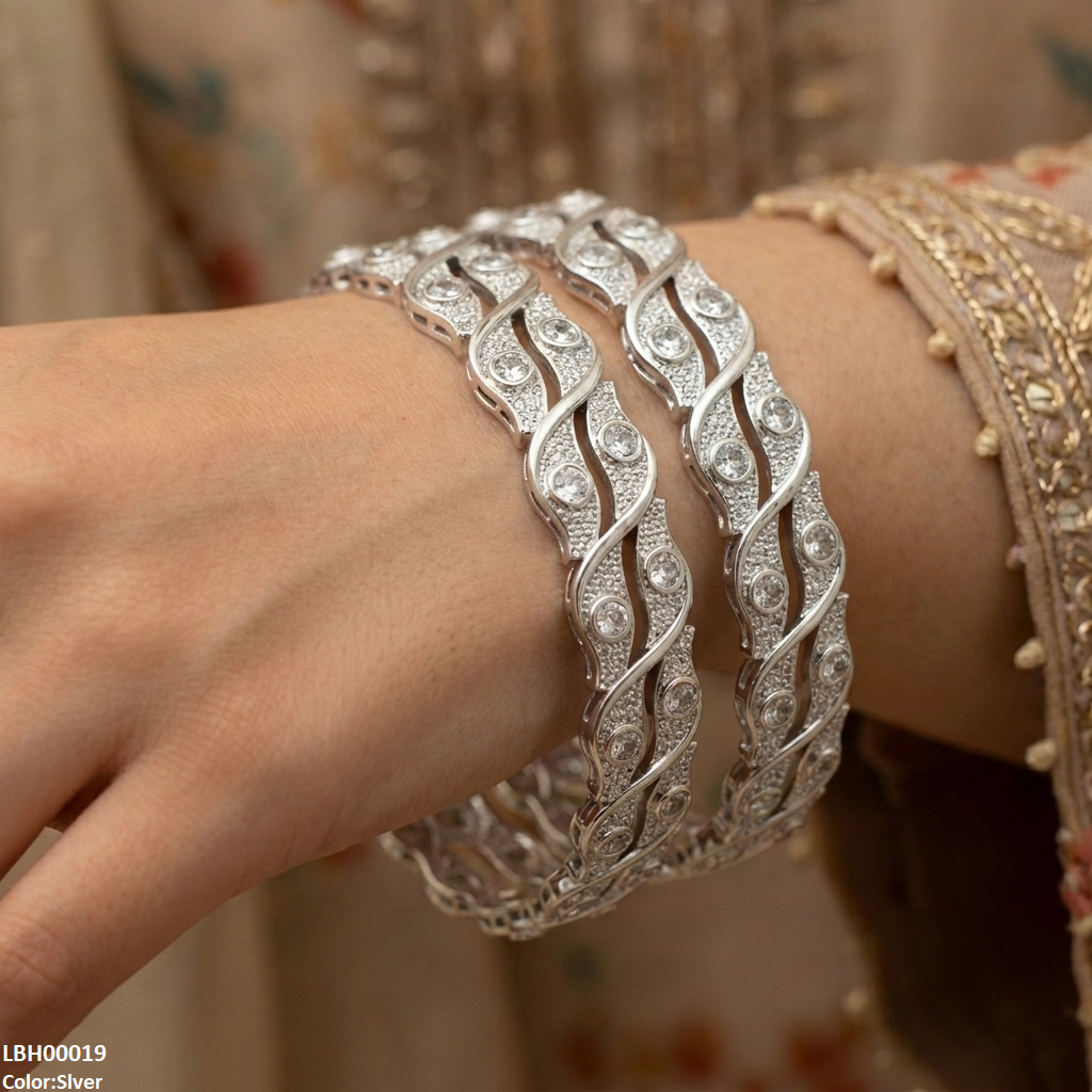 Round Stone Leaf Bangle Set