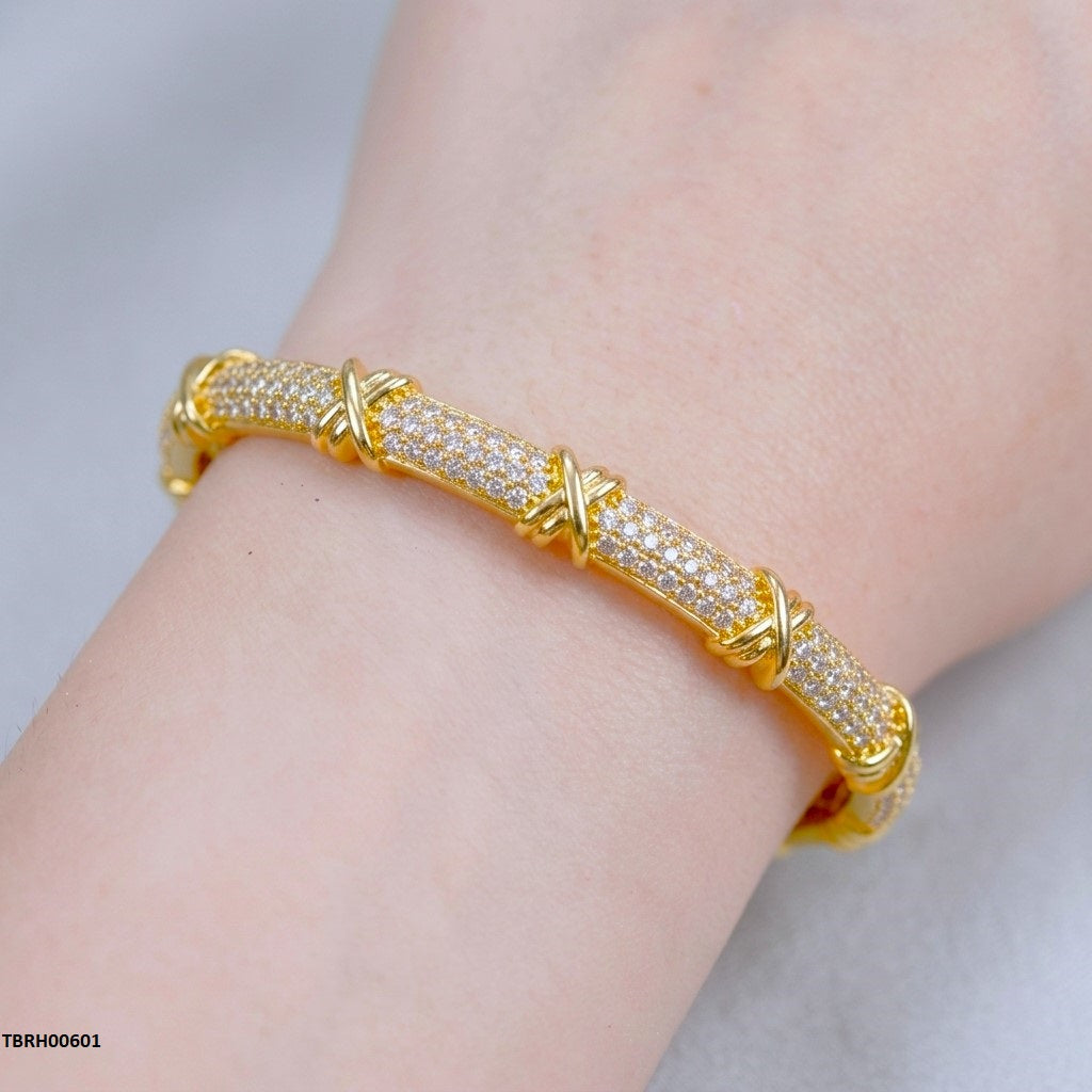 Cross Design Bracelet Openable
