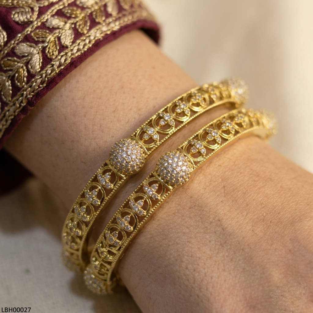 Round Stone Bangles Set